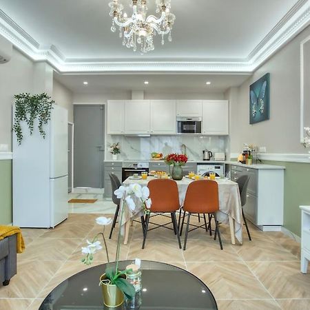Charming Apart New 2 Bedrooms With Aircon 巴黎 外观 照片