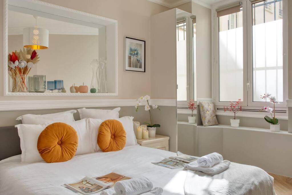 Charming Apart New 2 Bedrooms With Aircon 巴黎 外观 照片