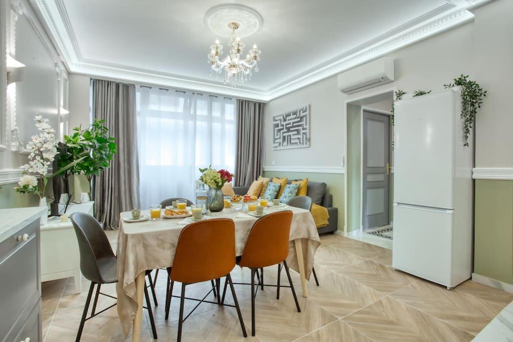 Charming Apart New 2 Bedrooms With Aircon 巴黎 外观 照片