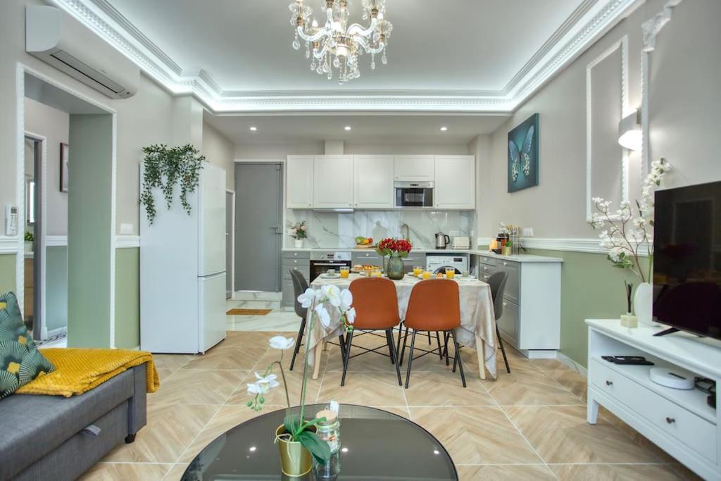 Charming Apart New 2 Bedrooms With Aircon 巴黎 外观 照片